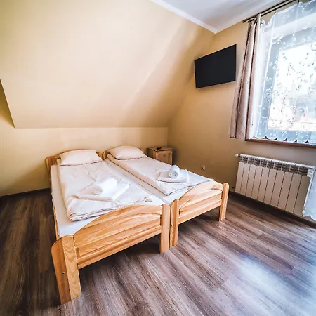 Pokoje i Apartamenty Nad Potokiem-3
